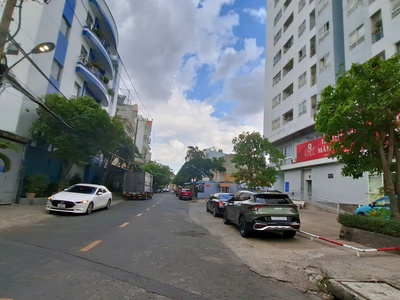 Bán nhà hxt thoại ngọc hầu tân phú, 56m , 3 tầng, gần big c chỉ 8,5 tỷ 0