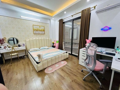Nhà cổ nhuế   48m2   4 tầng   50m ra phố   sổ đỏ sẵn   gần resco, bv phương đông - 9,5 tỷ 2