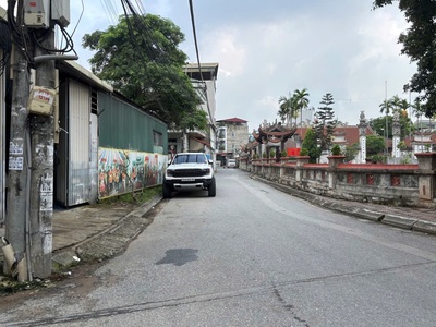 Thạch bàn,long biên 10tỷ 75m đất,kinh doanh,ô tô,xây văn phòng,ở thích 0