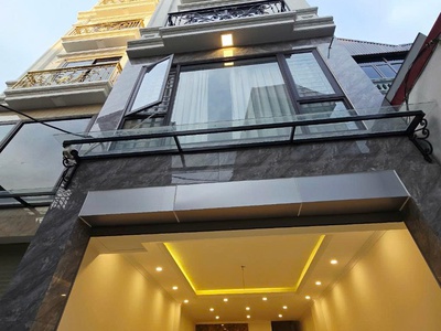 Thạch bàn,long biên 10tỷ 50m,gara kinh doanh,ô tô,cho thuê phù hợp 0