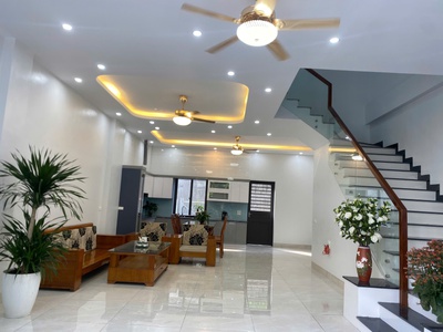 Chính chủ cần cho thuê nhà nguyên căn 4 tầng tại khu b6 kéo dài- thành phố lào cai 2