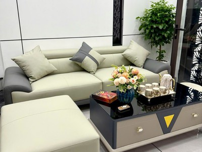 Bán nhà ngọc thụy long biên - nội thất xịn - ở ngay - trung tâm chợ ngọc thụy    diện tích: 1