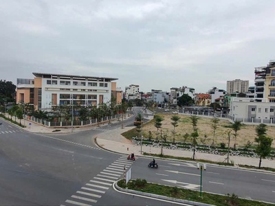  ngọc thụy - lô góc, thang máy, kinh doanh đỉnh diện tích 65m , xây 5 tầng, mặt tiền 13m   giá 2