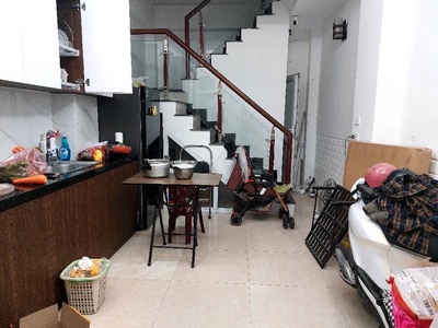 Hoàng hoa thám-18m -ngõ thông - ôtô cách nhà 15m-5 tầng-6 tỷ200 0