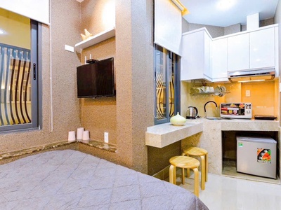 Bán nhà siêu phẩm quận 1, hẻm đề thám, dt 4.7 x 4.7 m, 4 tầng, dòng tiền cho thuê 320 tr, giá 5.3 tỷ 2