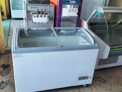 Tủ đông kem cửa kính hiệu sanaky dung tích 400L hàng mới 91 0