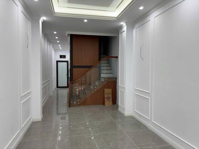 Nhà mới phân lô-ô tô tránh-vỉa hè-View hồ-kinh doanh cho thuê-50M 5T thang máy-Lĩnh Nam 3