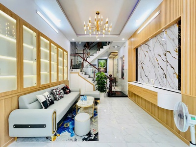 Nhà cao cửa rộng 1 trệt 3 lầu đây ạ giá mềm chỉ 5 tỷ 250 triệu tân thới hiệp 21 q12 1