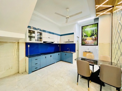 Nhà cao cửa rộng 1 trệt 3 lầu đây ạ giá mềm chỉ 5 tỷ 250 triệu tân thới hiệp 21 q12 3