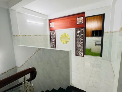 Nhà cao cửa rộng 1 trệt 3 lầu đây ạ giá mềm chỉ 5 tỷ 250 triệu tân thới hiệp 21 q12 7
