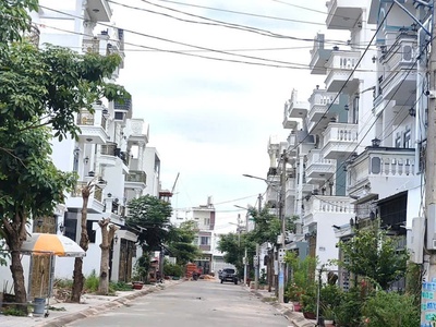 Nhà sang trọng trong khu dân cư cát tường phú sinh 1 trệt 2 lầu 7