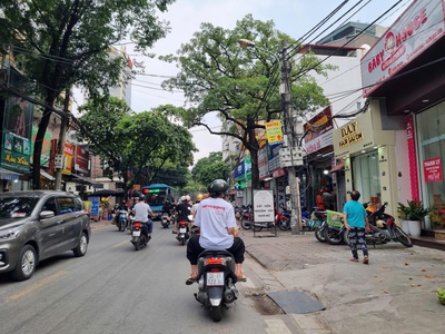 Bán nhà mặt phố Trần Cung, SĐCC 75m2, mặt tiền 5m 0