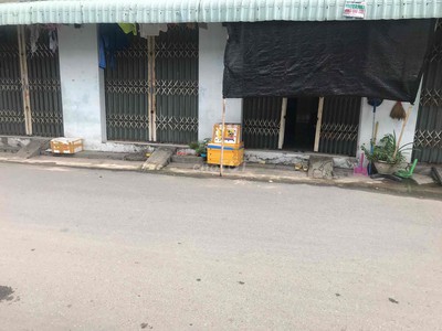 Cần tiền bán gấp dãy trọ 2 mặt tiền 6 ki-ốt đang cho thuê ổn định 1