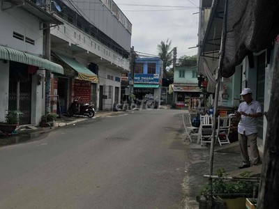 Cần tiền bán gấp dãy trọ 2 mặt tiền 6 ki-ốt đang cho thuê ổn định 2