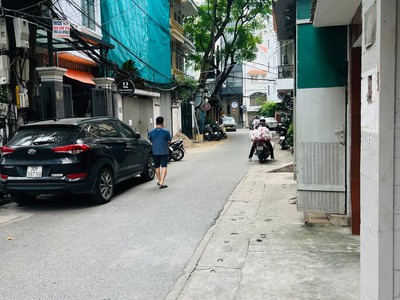Cho thuê / sang nhượng cửa hàng   ngõ 12 đào tấn   vị trí vàng kinh doanh 2