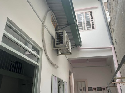 Xe hơi đỗ cồng, dương đức hiền, tây thạnh, tân phú, 120m2, 2 tầng, ngang 5m, nở hậu 3