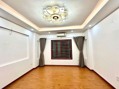 Bán gấp - nhà nơ trang long - hxh tránh- 44m2  4x11   - 3 pn - có pn trệt - gần mt - học viện cán 2