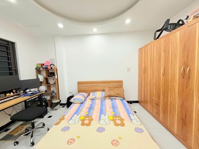 Nhà hoàng hoa thám   5 tầng ở ngay   gần chợ bưởi   6,2 tỷ 0