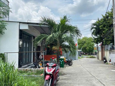 Đất đẹp mặt tiền hẻm 1 xẹt hoàng hữu nam    long thạnh mỹ giá chỉ hơn 5 tỷ 1