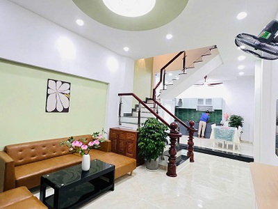 Thân gửi ace môi giới hh 1 nhà gò vấp 4 tầng full công năng hẻm 1 trục trước nhà 4m cách mặt tiền 0
