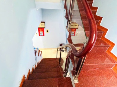 Bán nhà lạc long quân - 76m  x 4 tầng   phân lô  ô tô   3 thoáng - dân xây  kinh doanh   16.8 tỷ 2