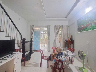Nhà 3 tầng ngang khủng 6,5m đ. thạnh lộc 37 phường thạnh lộc  quận 12 chỉ hơn 5- dt 84m2  ◾diện 2