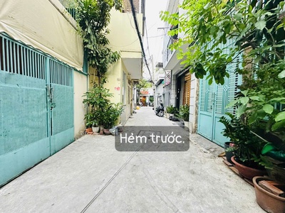 Bán nhà chính chủ - p3 phú nhuận - huỳnh văn bán - hẻm 3m - 2 mt - siêu hiếm 4 x 10 - 2 tầng btct - 0