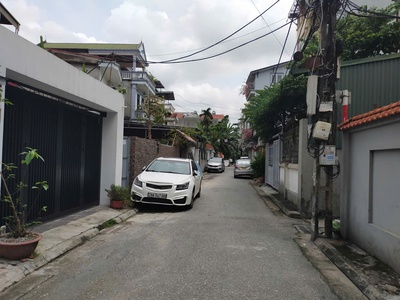  lô góc đẹp   chia lô cực đỉnh   ngõ thông gần ô tô tránh  ngọc thụy, long biên   220m , mặt 1