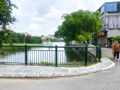 Bùm - bùm - bùm   cực hiếm đa tốn-gia lâm -sát nách ubnd-trường cấp 1,2 -hồ điều hoà-ô tô - ngõ 3