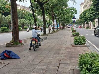  chị lan anh cần bán gấp căn shophouse him lam vạn phúc   7 tầng, mặt tiền 7m   kinh doanh đỉnh  2