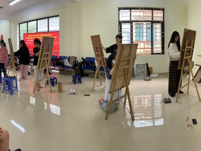 Lớp vẽ ở Sài đồng Long biên 1