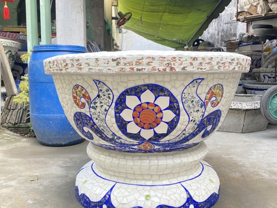 Nghệ nhân dán miễng sành sứ - ốp sành - chuyên chậu hoa - bể cá cảnh 8