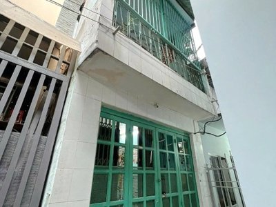 Nhà 3 tầng nở hậu đường trần văn thành phường chánh hưng. giá 2,96 tỷ bớt lộc 0