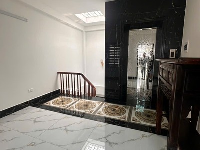 Bán nhà mới đẹp phúc lợi long biên   phân lô - ô tô vào nhà   thang máy   sổ nở hậu dt52m, mt4m, 2