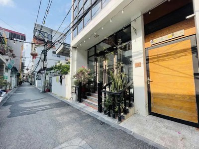 Nhà đẹp khu vip trung tâm đầu ngọc thụy 113m2 x 7 tầng, mặt tiền 5.5m,26 tỷ long biên. 0