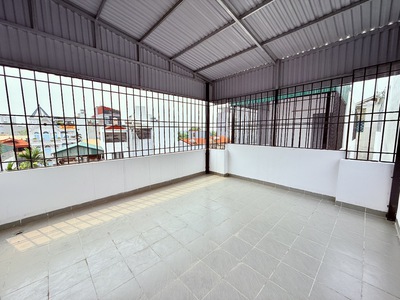 Bán nhà ngõ 20 đàm quang trung hàng xóm aoenmall 32m x 5t mới đẹp ở luôn chỉ hơn 5 tỷ tl. lh 3