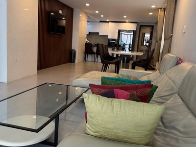 Xx bán nhà mt đẹp, căn góc 3 tầngtrần phú quận 5 , đoạn 2 chiều  6x20 nở hậu 10m 4