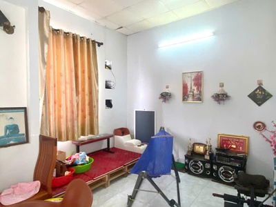 Nhà 3 tầng vuông vức phạm thế hiển p7 q8. giá 4.9 tl 4