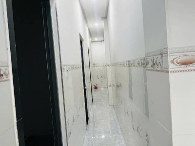 Khu phân lô sát mặt tiền lã xuân oai   chỉ hơn 4 tỷ   diện tích 55m    ngang 4.5m 3