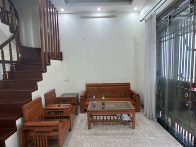 Nhà đẹp giá mềm - ngõ thông thoáng - gần bãi đỗ ô tô 24/24     	cơ hội vàng cho gia đình cần nhà 1