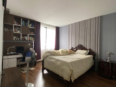 Bán nhà lô góc hoàng cầu, đống đa - 100m x 5t thang máy - gara ô tô - kinh doanh 2