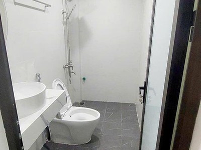 Bán nhà 5 tầng dương quảng hàm, cầu giấy, hà nội, ô tô đỗ cửa chỉ 12 tỷ 4