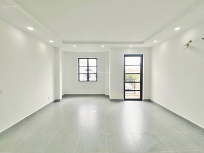 Mặt tiền đường số 3: 29,5 tỷ. cityland park hills phường 10 gò vấp  mặt đường 30m  có thang máy 1