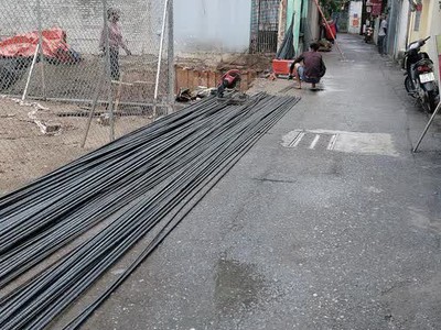Bán 65m2 đất phố ô cách mặt tiền 4m,10.4 tỷ long biên 1