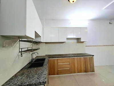 Bán nhà đường đồng xoài, phường 13, tân bình  6x8  4 tầng nhỉnh 6 tỷ 2