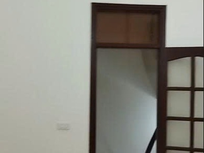 Cho thuê nhà ngõ ba gác gốc đề, 4 tầng x 22m2, 2 ngủ, 2 vệ sinh, 7 triệu 2