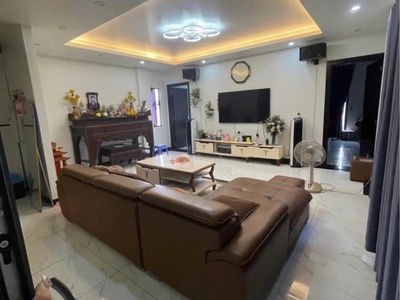 Cho thuê nhà nguyên căn có thang máy trương định, 75m2 x 7 tầng, 55 triệu 2