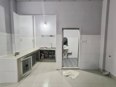 Ngay cong viên làng hoa gò vấp có nhà 3