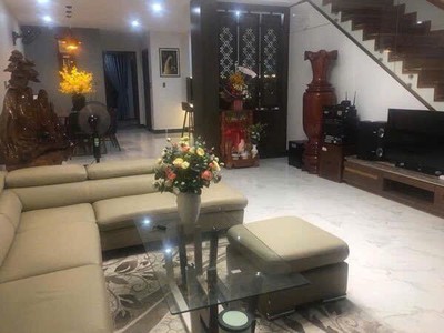 Nhà đường ô tô gần lê hữu trác, gần biển, 150m2, ngang 6.8m, 3 tầng như mới cực xịn sò, 13.x tỷ 1