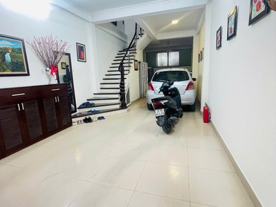 Duy nhất 1 căn phân lô lê văn thiêm - nhân chính  - 60m 5 tầng phân lô ô tô vào nhà 18.x tỷ 0